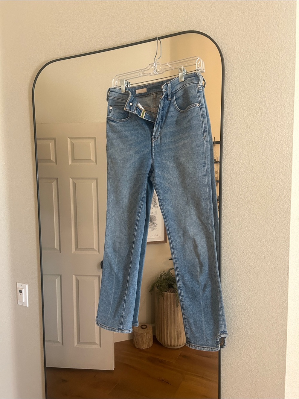 Pilcro Classic Straight Leg Cigarette Women Jeans in Light Blue